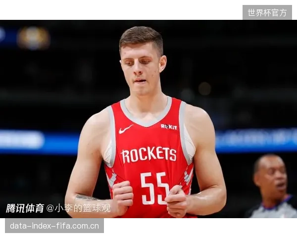 尼克斯将进攻篮板转化为核心武器，哈尔滕施泰因和阿丘瓦功不可没。